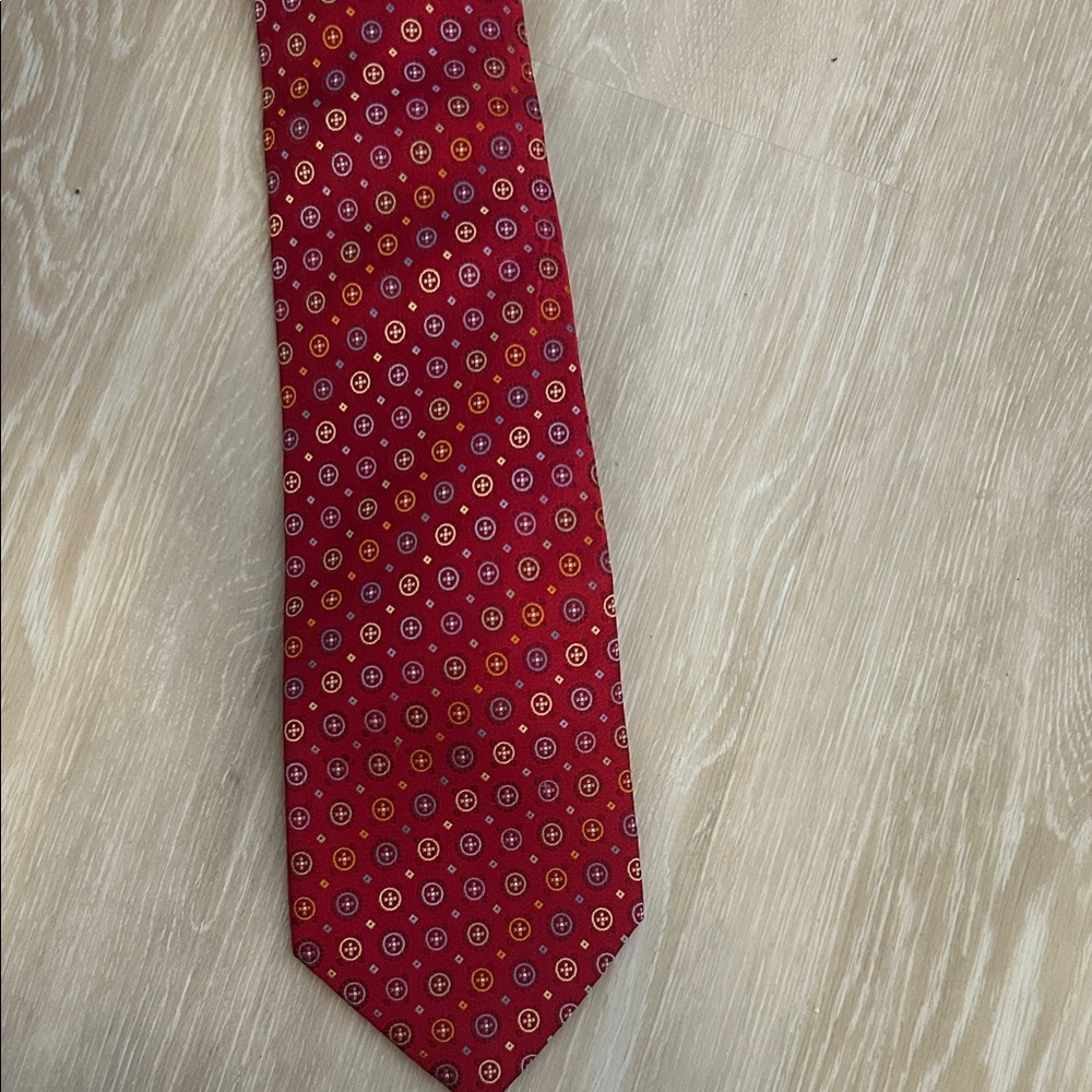 Elegant Red and Gold Men's Tie